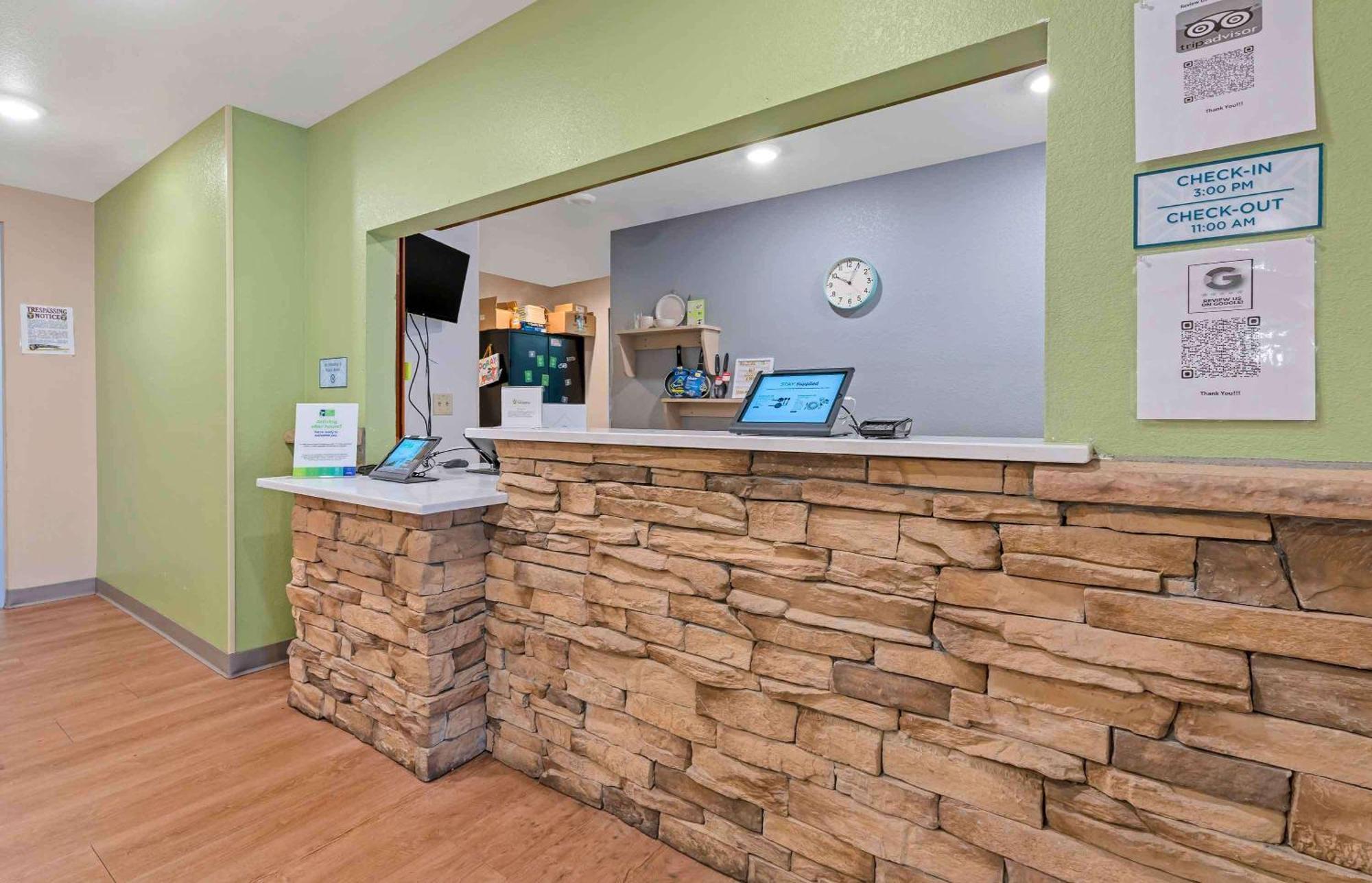 Extended Stay America Select Suites - Louisville - Airport Exterior foto